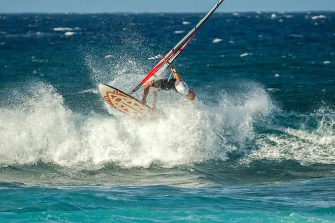 Bergeron tweaking one out - 2015 NoveNove Maui Aloha Classic © American Windsurfing Tour / Sicrowther